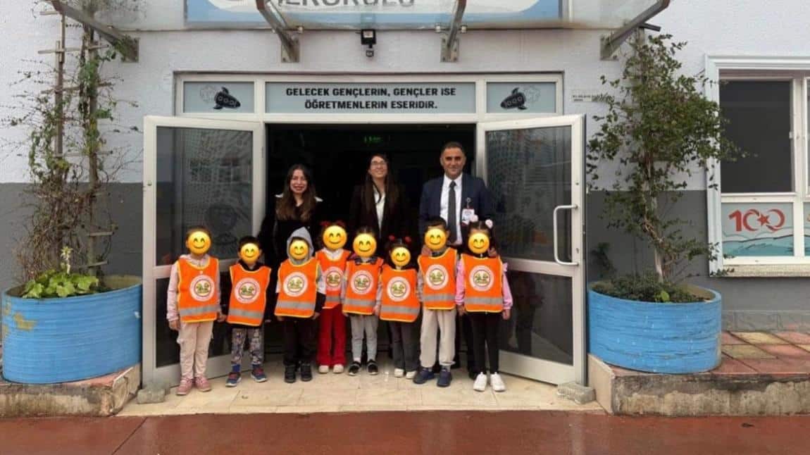 Miniklerden Anlamlı Ziyaret